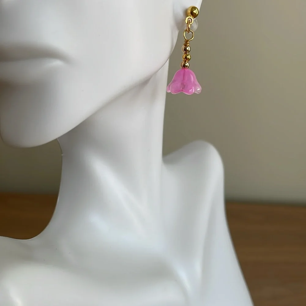 HAND CRAFTED DAINTY PINK FLOWER DROP PIERCED EARRINGS Pink Gold